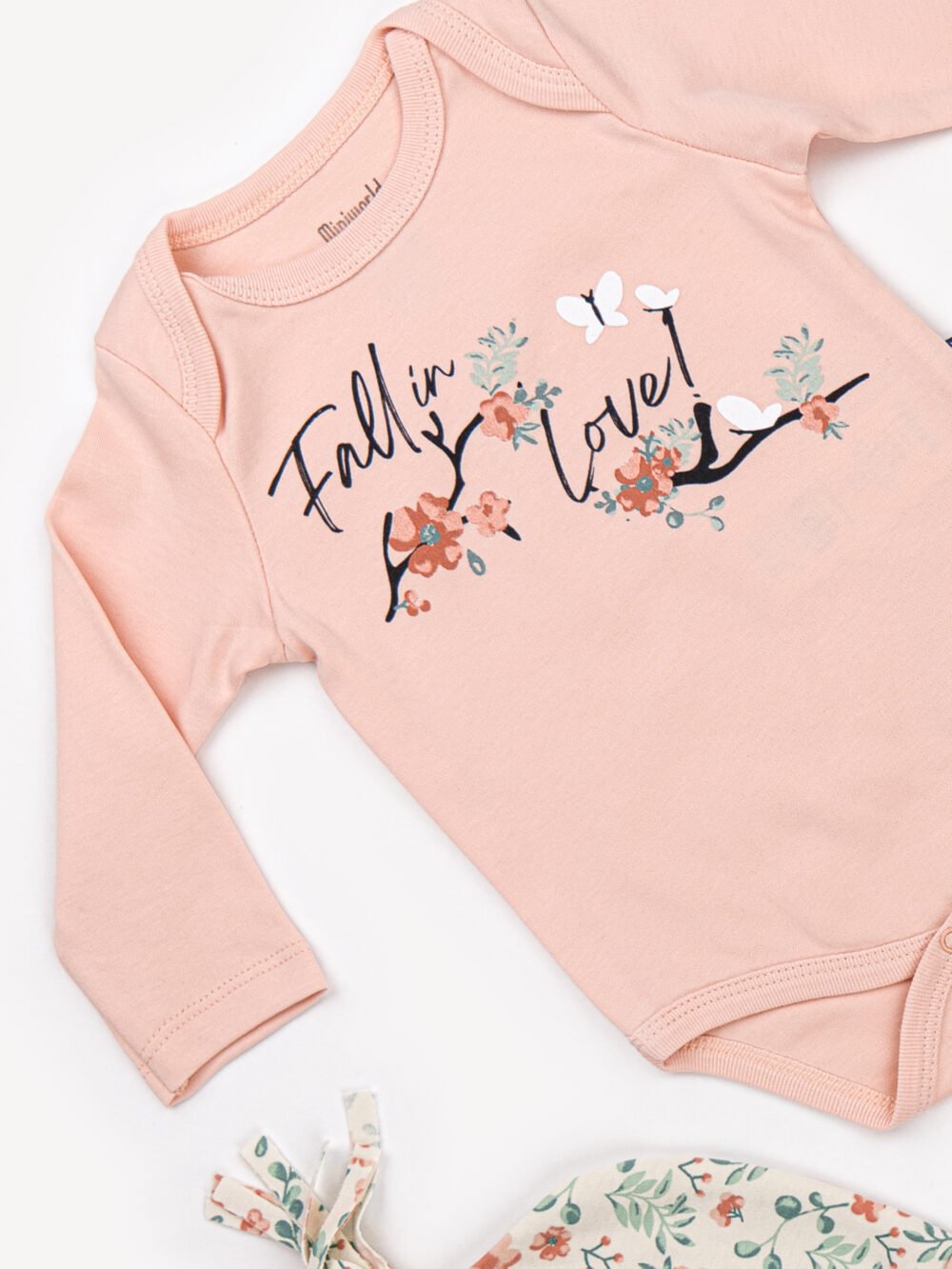 Ensemble 3 Pièces Fille – Body, Pantalon & Bonnet Motif Floral Ensemble 3 Pièces Vêtement bébé Fille - Body, Pantalon & Bonnet Motif Floral – Image 4