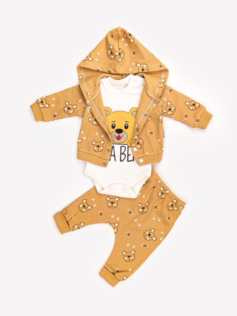 Ensemble 3 Pièces Garçon – Veste, Body & Pantalon Ours Amusant