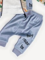 Ensemble 3 Pièces Vêtement Bébé Garçon - Veste Safari, T-shirt & Pantalon "Hey Hi" (Bleu) – Image 4